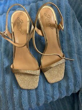 Jewel Badgley Mischka Glitter Gold Slingback Heels